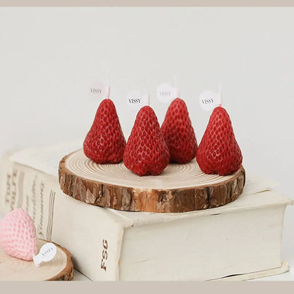 New Creative Strawberry Aromatherapy Candle with Hand Gift Fragrance Decoration Handmade Candle candle